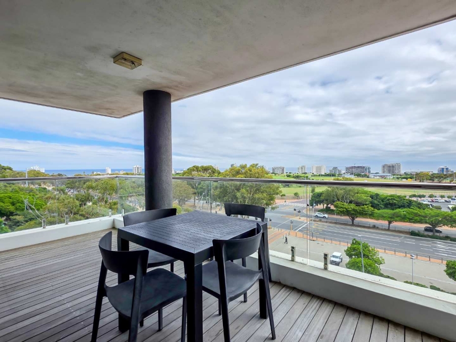 2 Bedroom Property for Sale in Green Point Western Cape